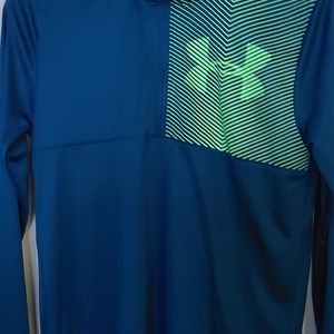 Boys youth XL under armour long sleeve shirts